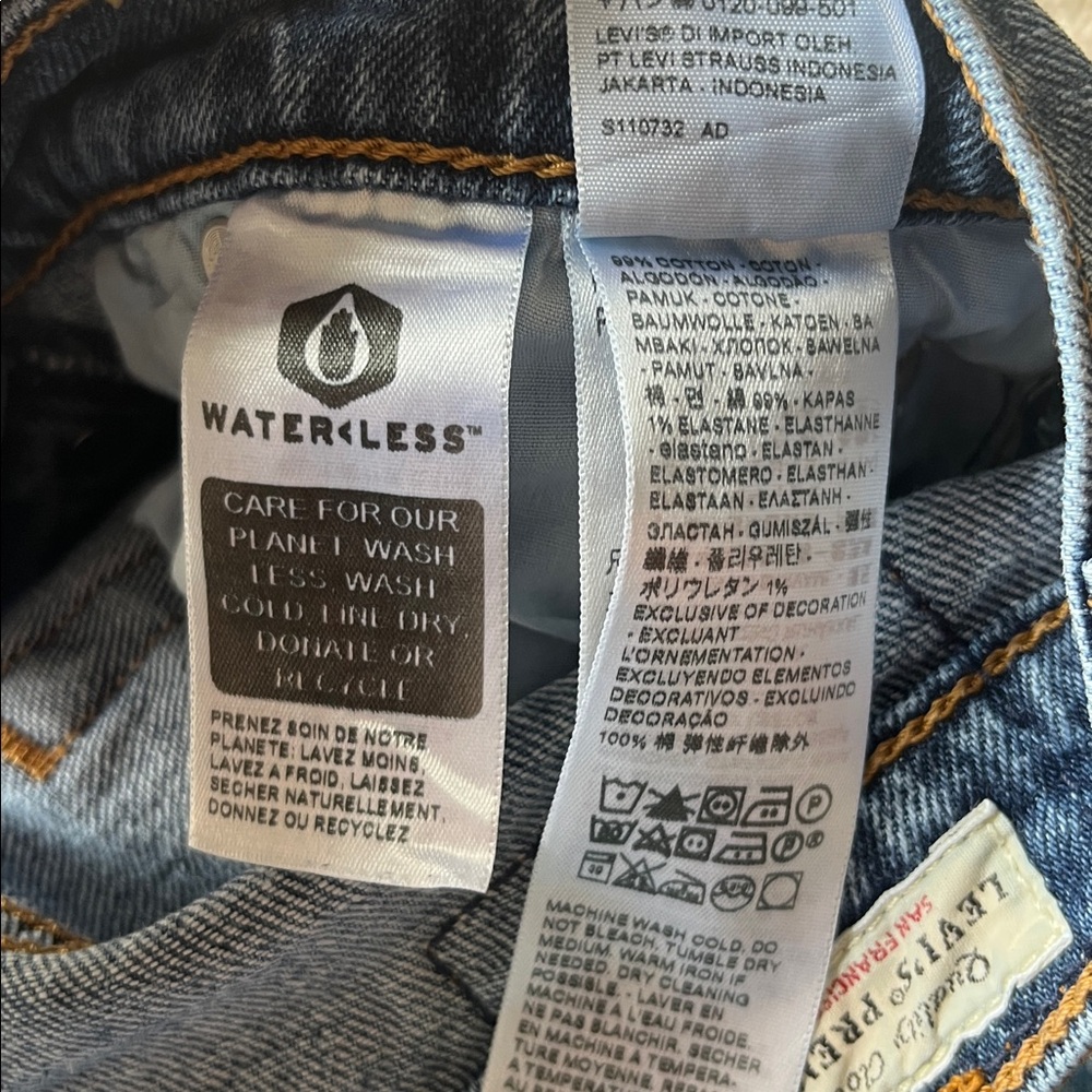 Levi’s Ribcage Straight Jeans - Picture 5 of 5